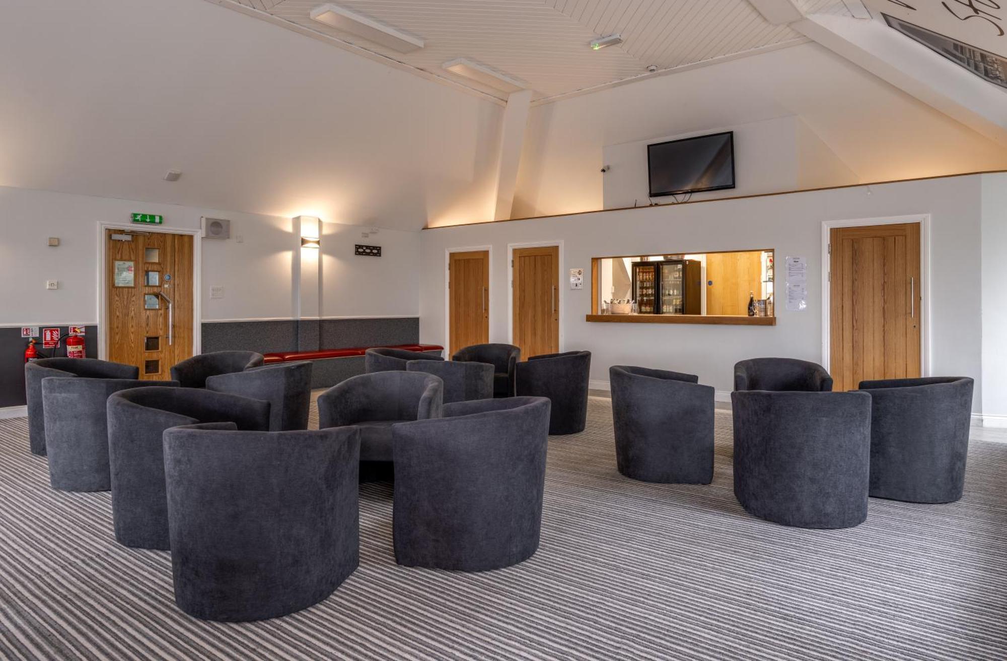 Hotel Stableside At York Racecourse Esterno foto