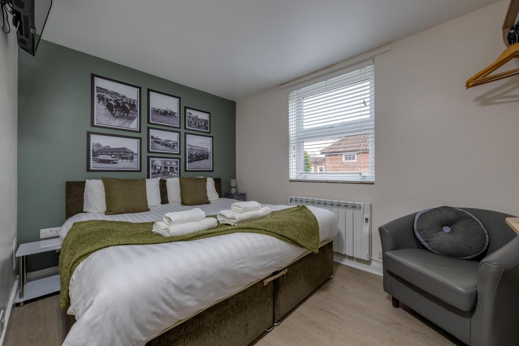 Hotel Stableside At York Racecourse Esterno foto